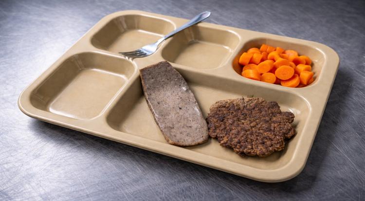 US sailors share photos of limited meals during Iran conflict