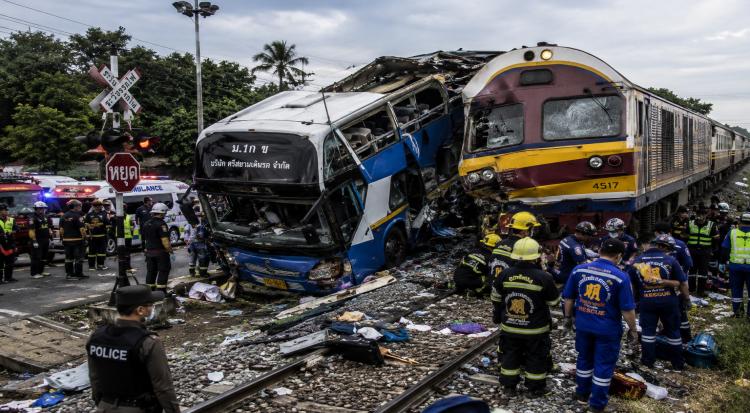 Eight Dead, 25 Injured in Thailand Train-Bus Crash