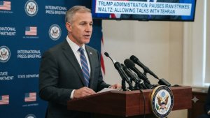 Trump Pauses Iran Strikes to Allow Talks With Tehran, US Envoy Mike Waltz Says