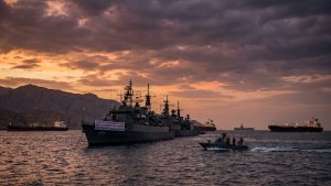 Iran Says Strait of Hormuz Will Stay Closed Until US Meets Deal Conditions